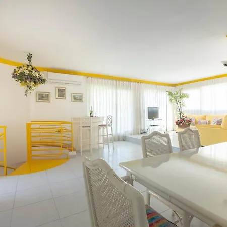 Atico En Appartement